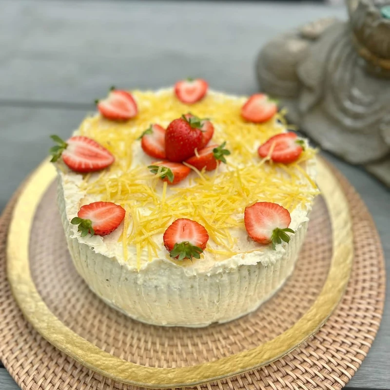 Erdbeer-Zitronen-Biskuitrouladen-Torte 🍓🍋, fertiges Gericht auf dem Hauptfoto